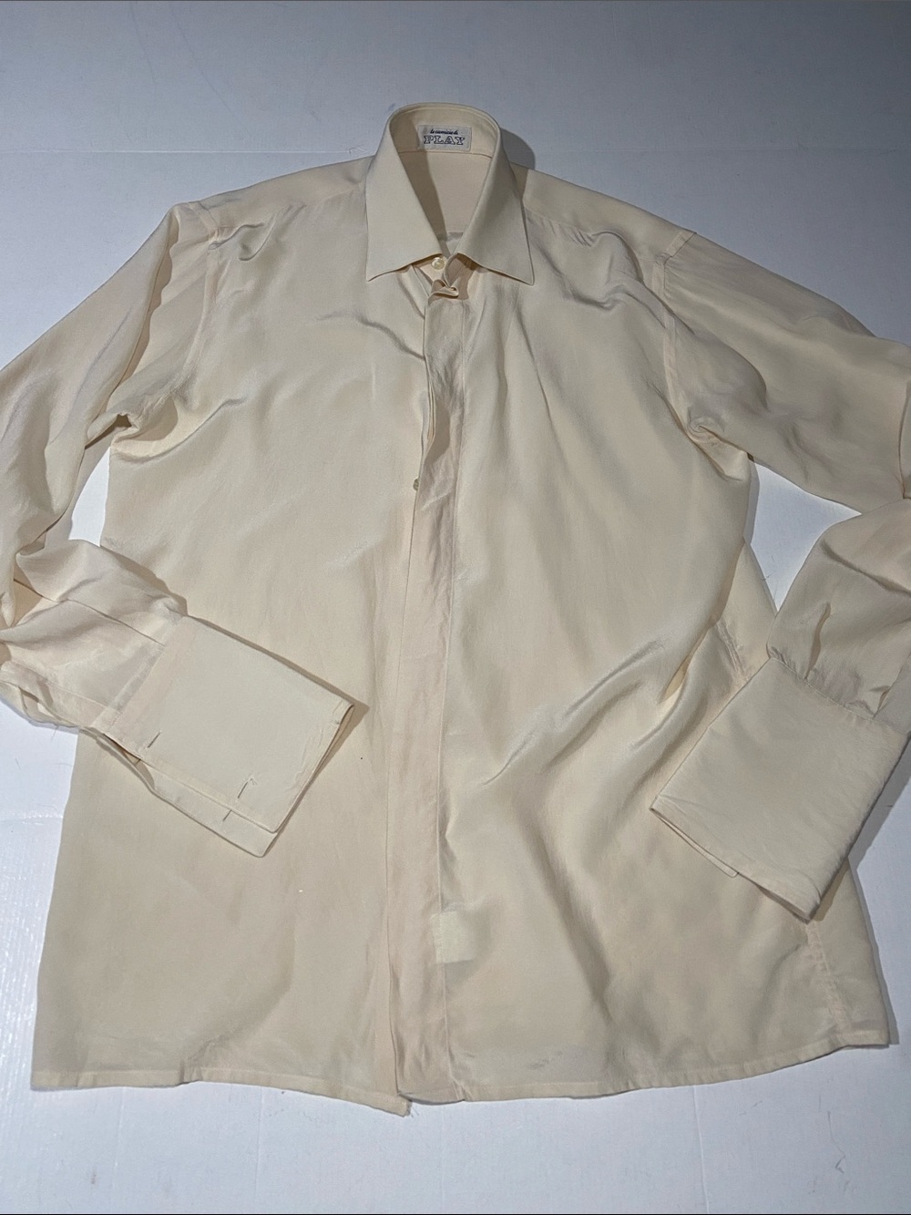Vintage le camicie di PLAY 100% Silk Shirt-Imported